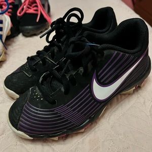 Youth Girls softball cleats